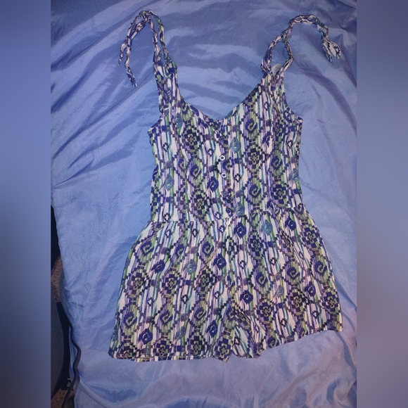 Miley Cyrus & Max Azria - Picture 3 of 4